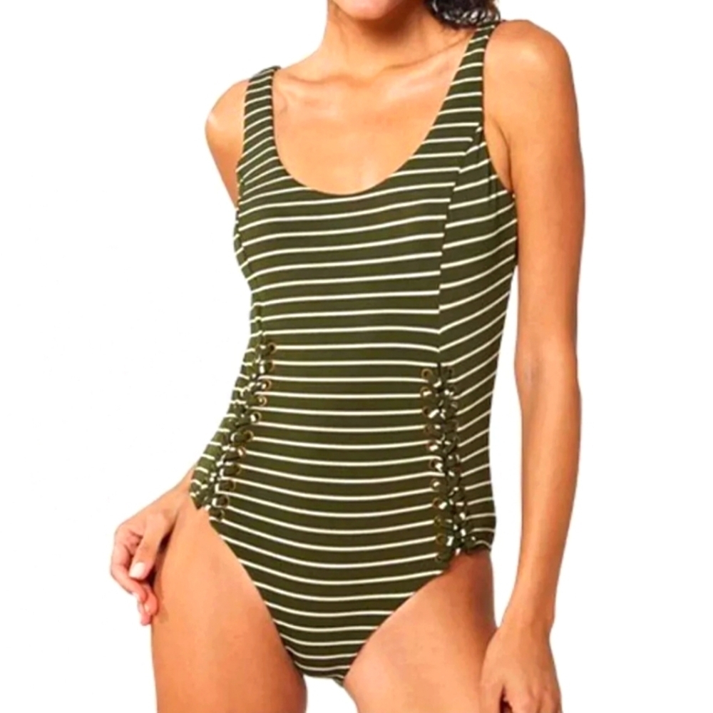 Red Carter Striped Tank One Piece Swimsuit Large NWT